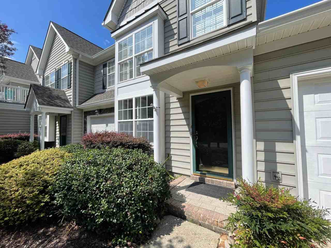1504 Sawgrass Ln - Photo 2 of 24