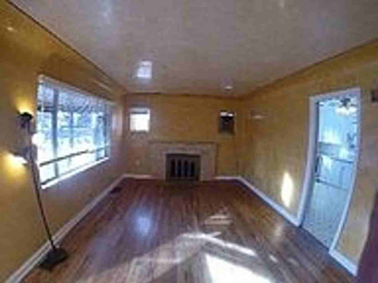 625 E Floyd Ave - Photo 2 of 13