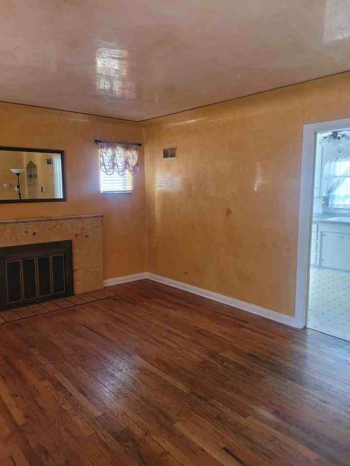 625 E Floyd Ave - Photo 3 of 13
