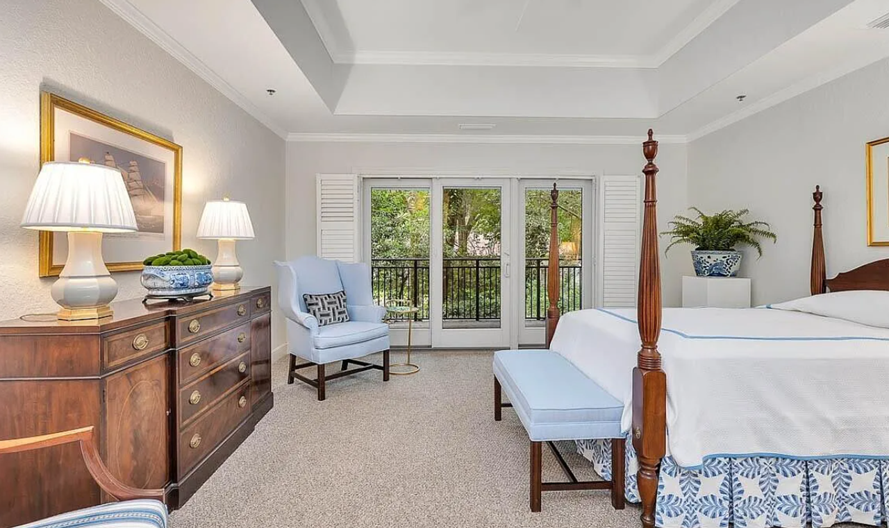 150 Salt Air Dr - Photo 4 of 10