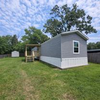 732 Parkview Dr - Photo 1 of 1