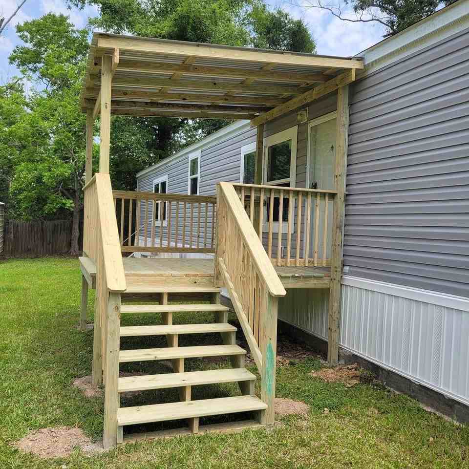 732 Parkview Dr - Photo 3 of 14