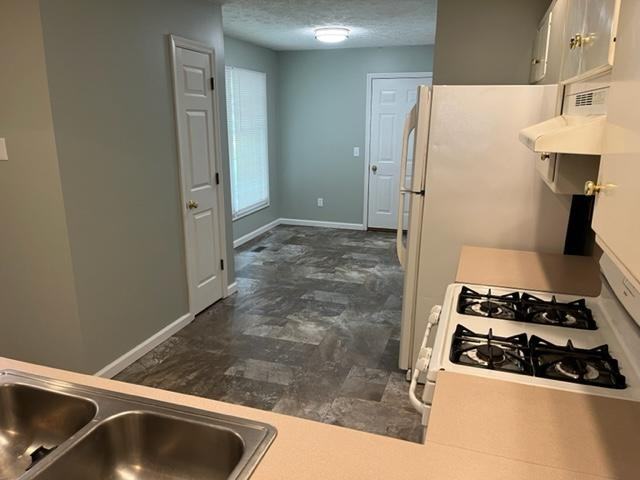 1210B Park Rd - Photo 3 of 17