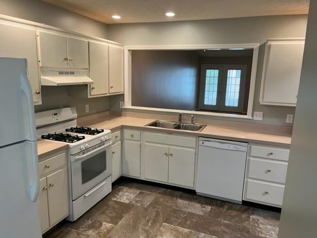 1210B Park Rd - Photo 4 of 17
