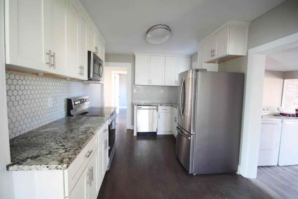 226 W 81st St - Photo 4 of 19