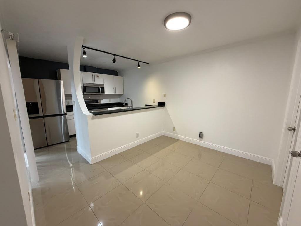 5344 Bamboo Ct - Photo 7 of 50