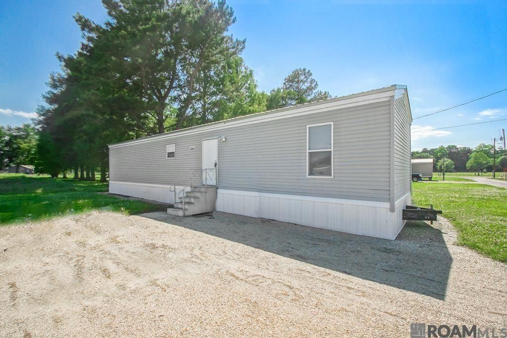 12938 Laws Ln - Photo 2 of 16