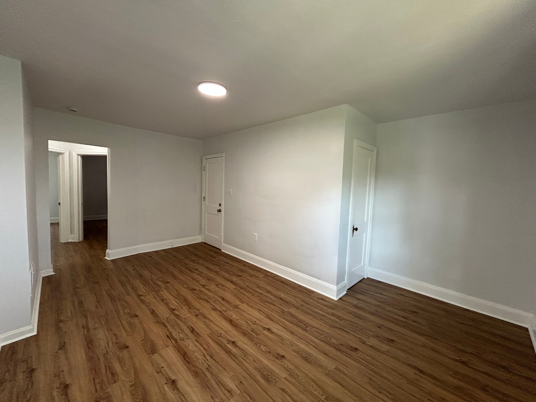1406 Filbert St - Photo 5 of 16