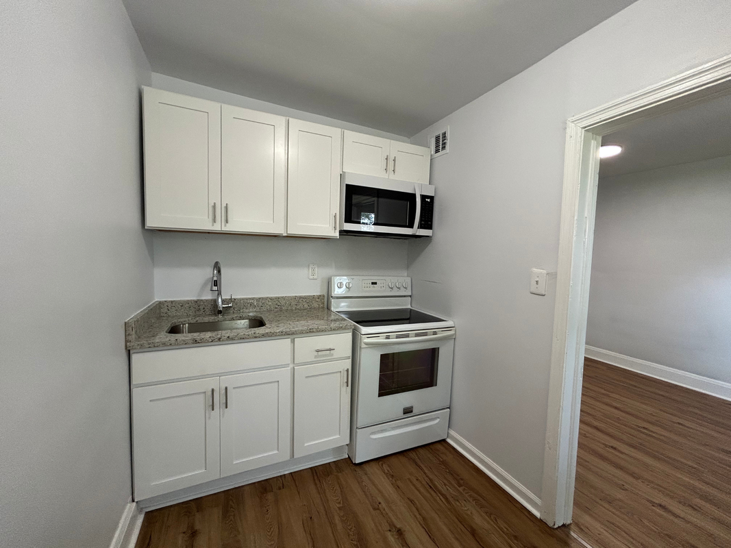 1406 Filbert St - Photo 6 of 16