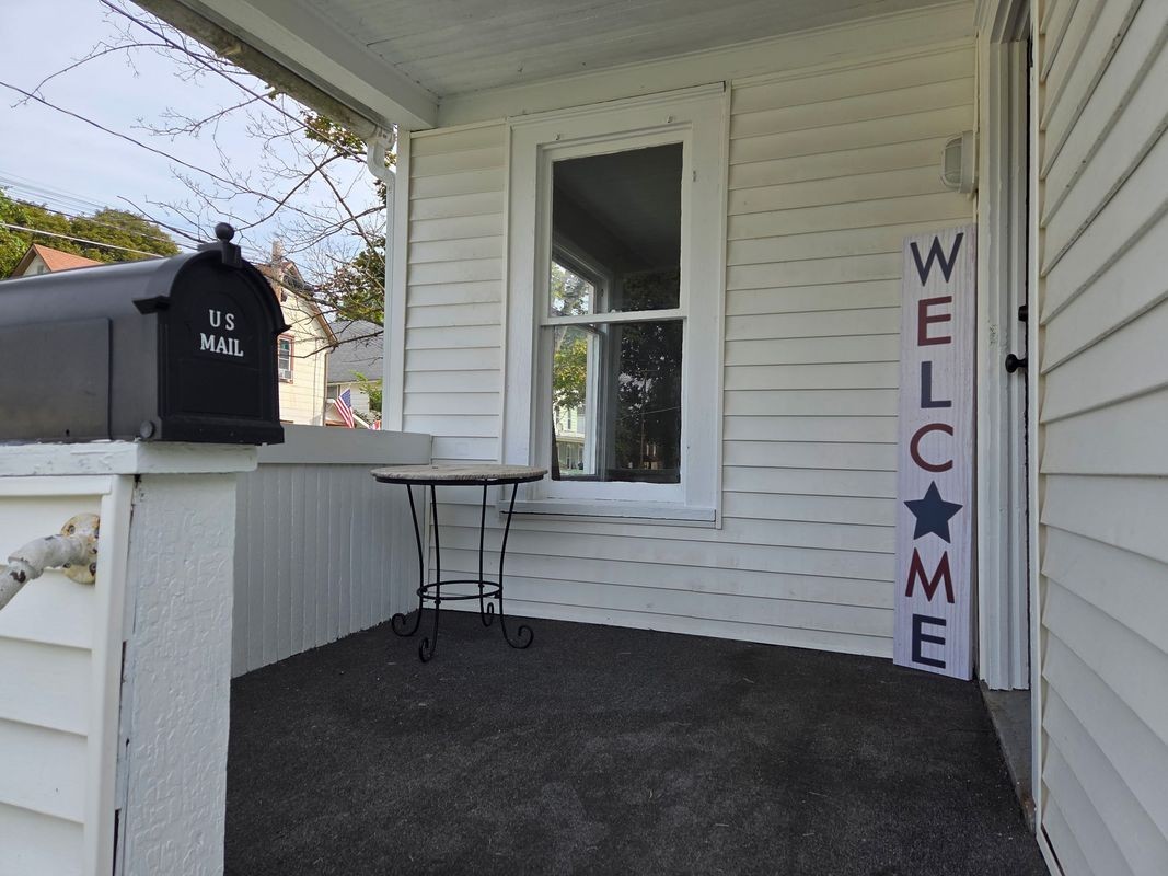 62 Perry Ave - Photo 3 of 12