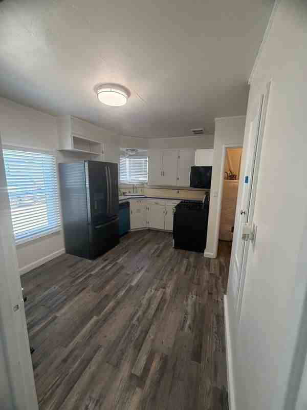 2551 Del Paso Blvd - Photo 3 of 16
