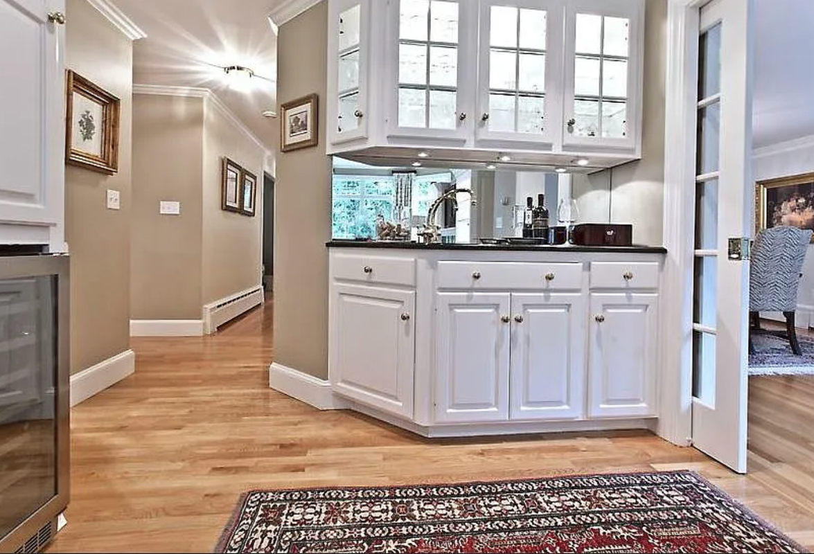 140 Main St - Photo 6 of 17