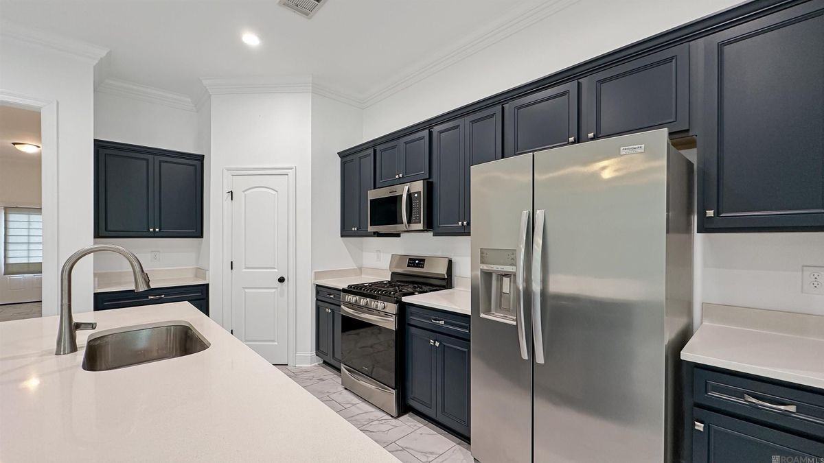 827 Harper Ave - Photo 7 of 21