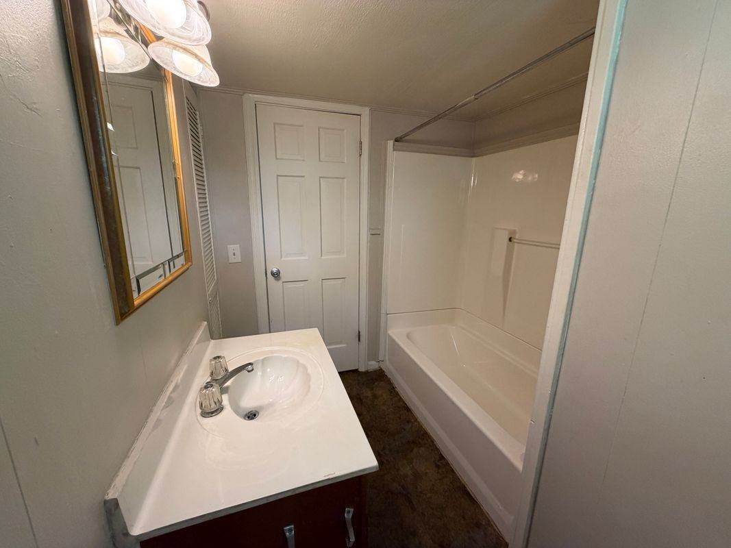 131 Etowah Dr ##B - Photo 6 of 13