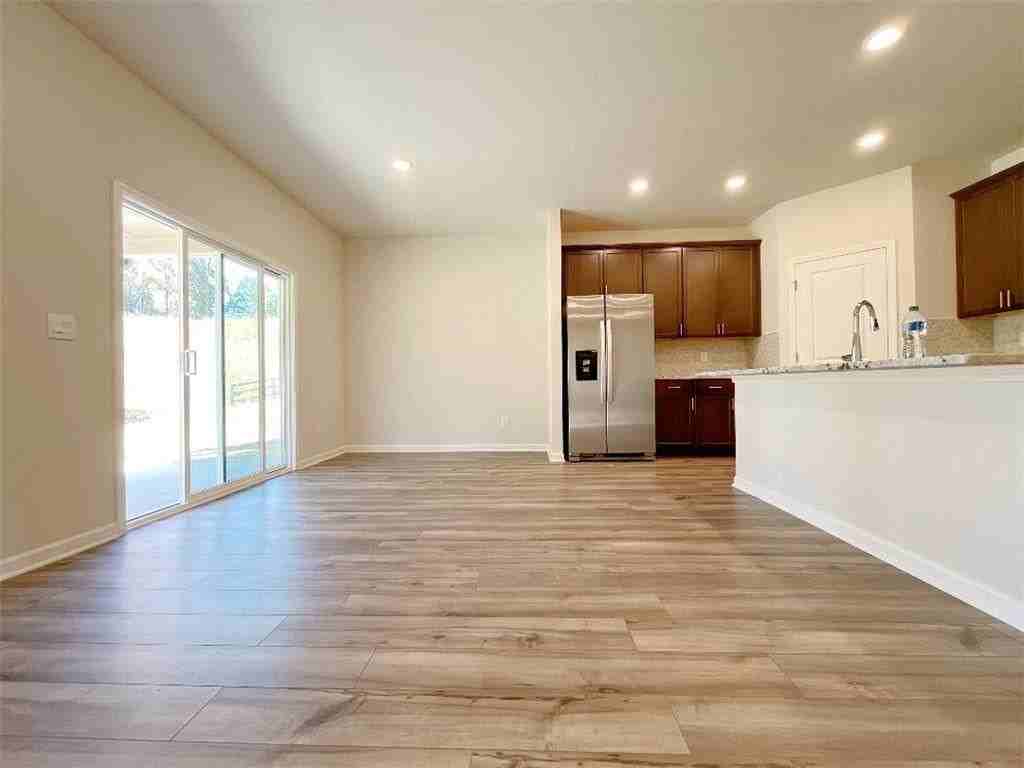 6004 Hickory Creek Ct - Photo 6 of 18