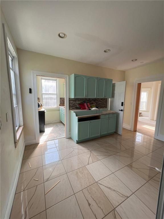 121 Camp St ##2 - Photo 6 of 12