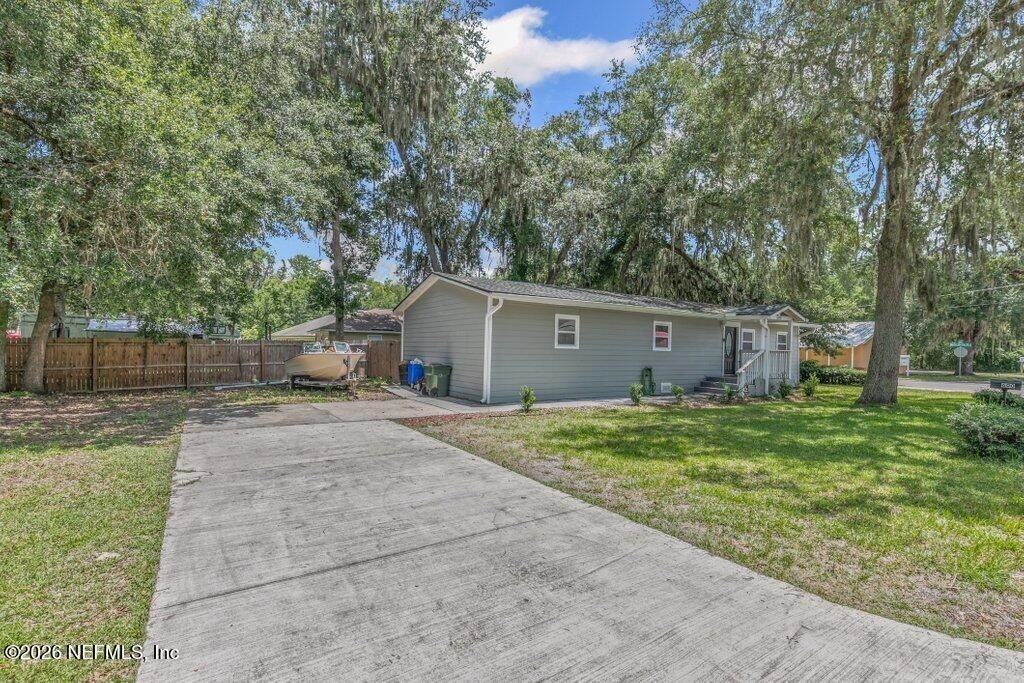 600 Lemon St - Photo 4 of 39