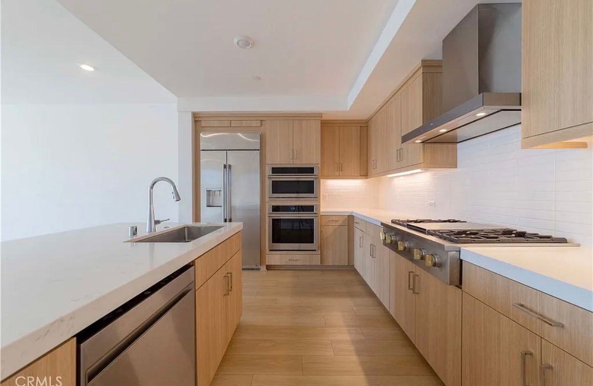 2207 Rivington - Photo 2 of 3