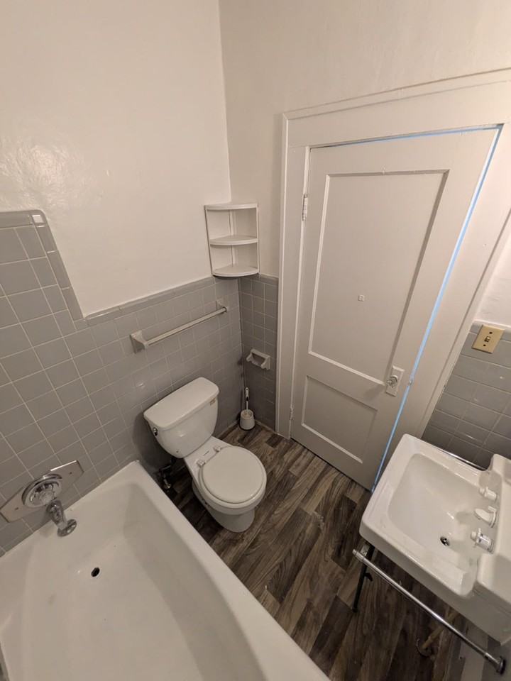 516 Linwood Ave #516 - Photo 4 of 22