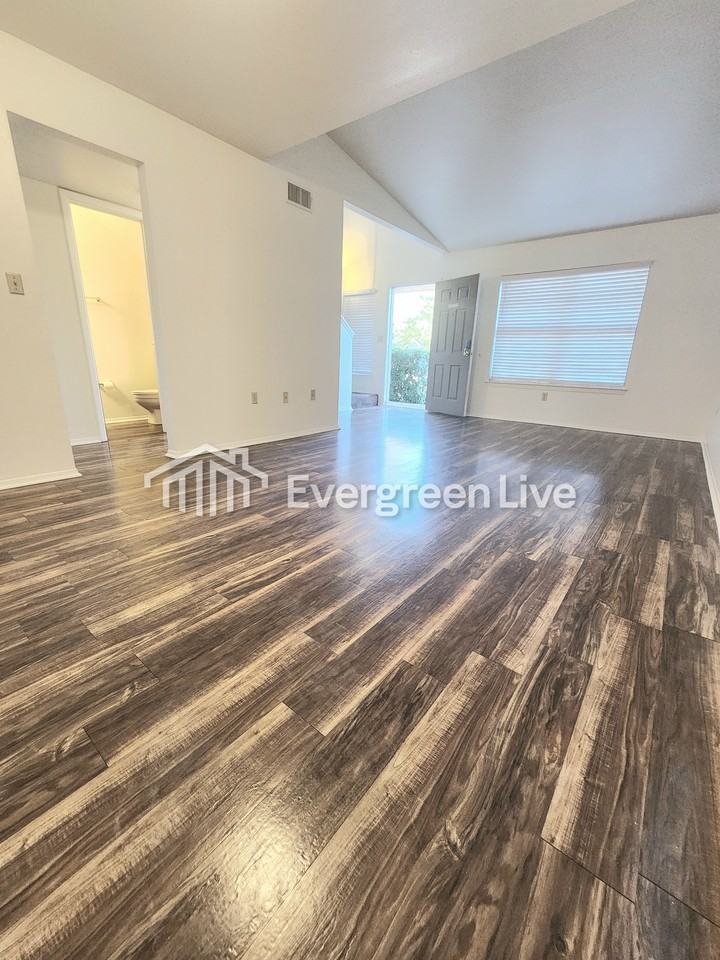 116 Raven Dr - Photo 4 of 27