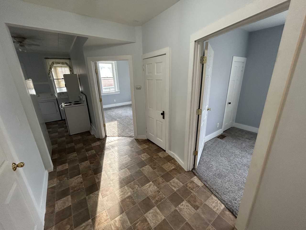 2317 Queen St #1 - Photo 4 of 12
