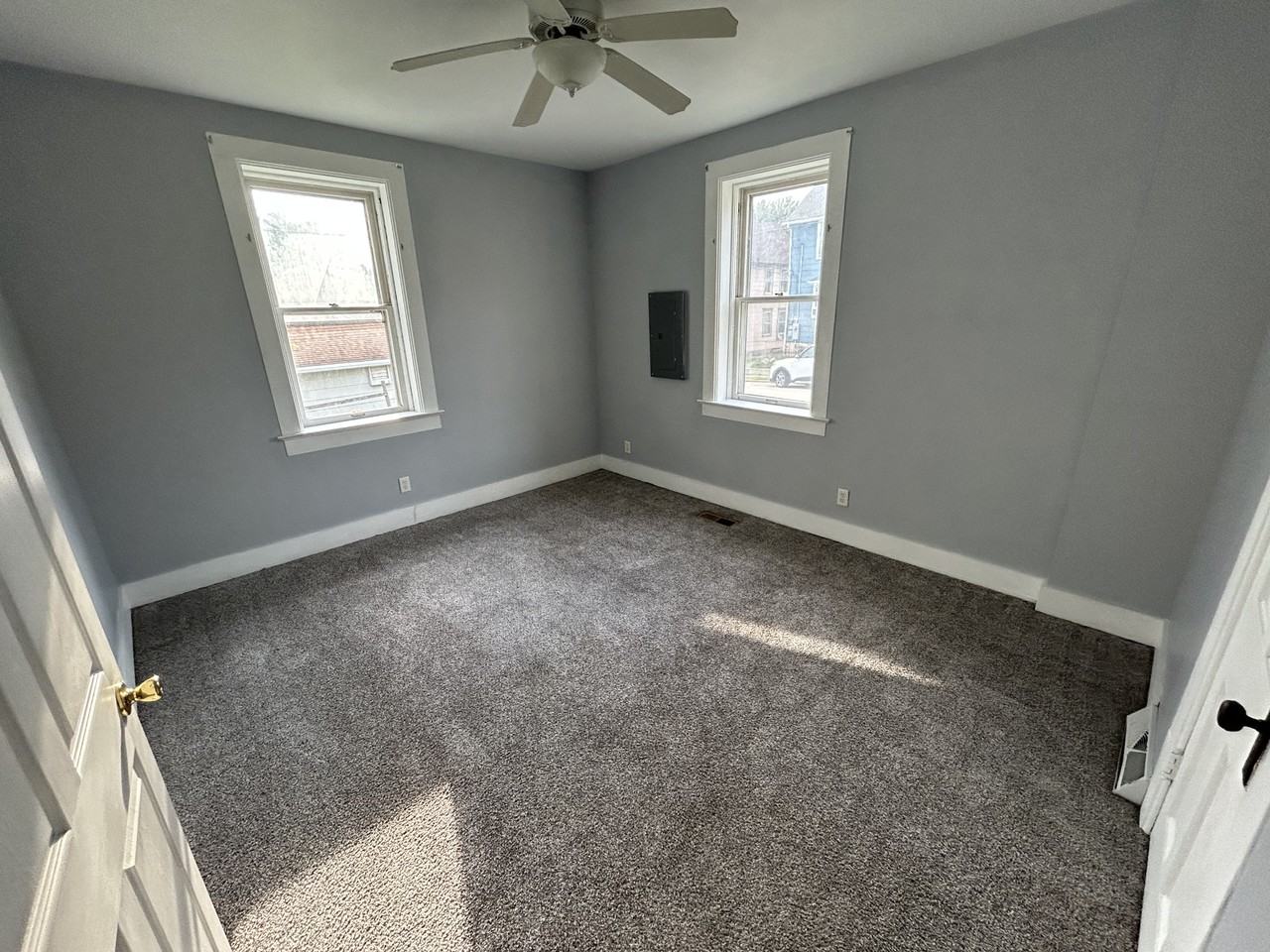 2317 Queen St #1 - Photo 6 of 12