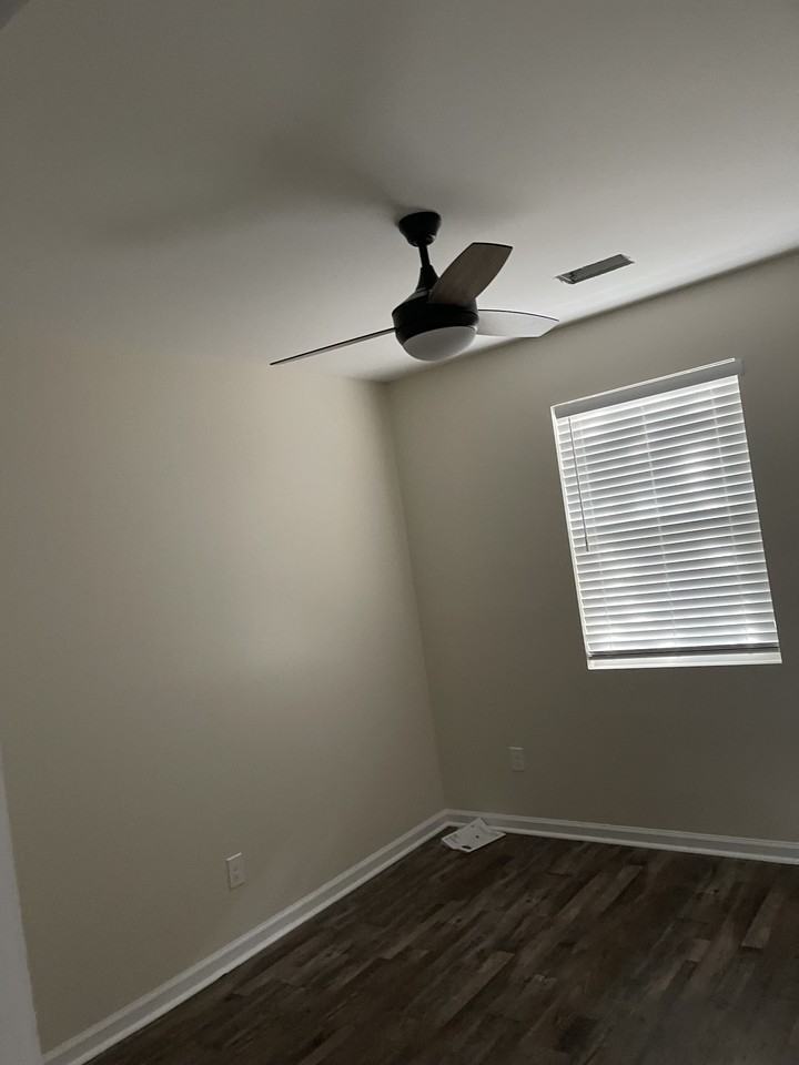 400 Virginia St #400 - Photo 4 of 9