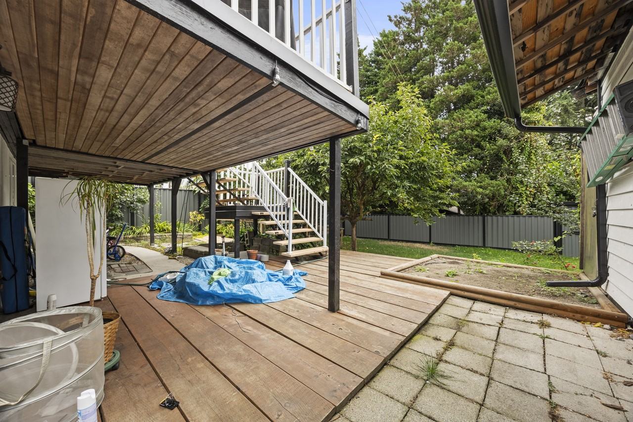 300 10th Avenue - Photo 6 of 20