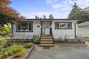 featured image of 300 10th Avenue