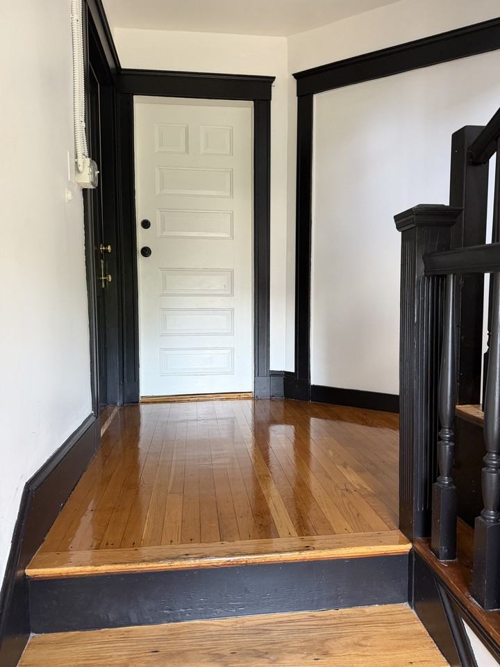 85 Houston Ave - Photo 2 of 18