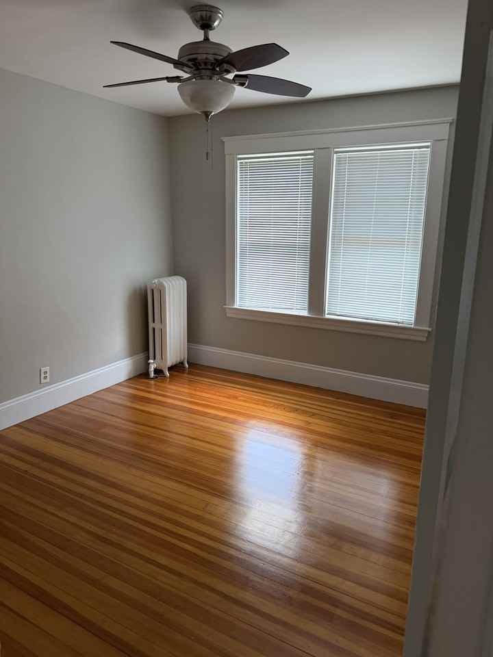85 Houston Ave - Photo 6 of 18
