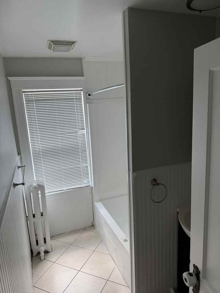 85 Houston Ave - Photo 7 of 18
