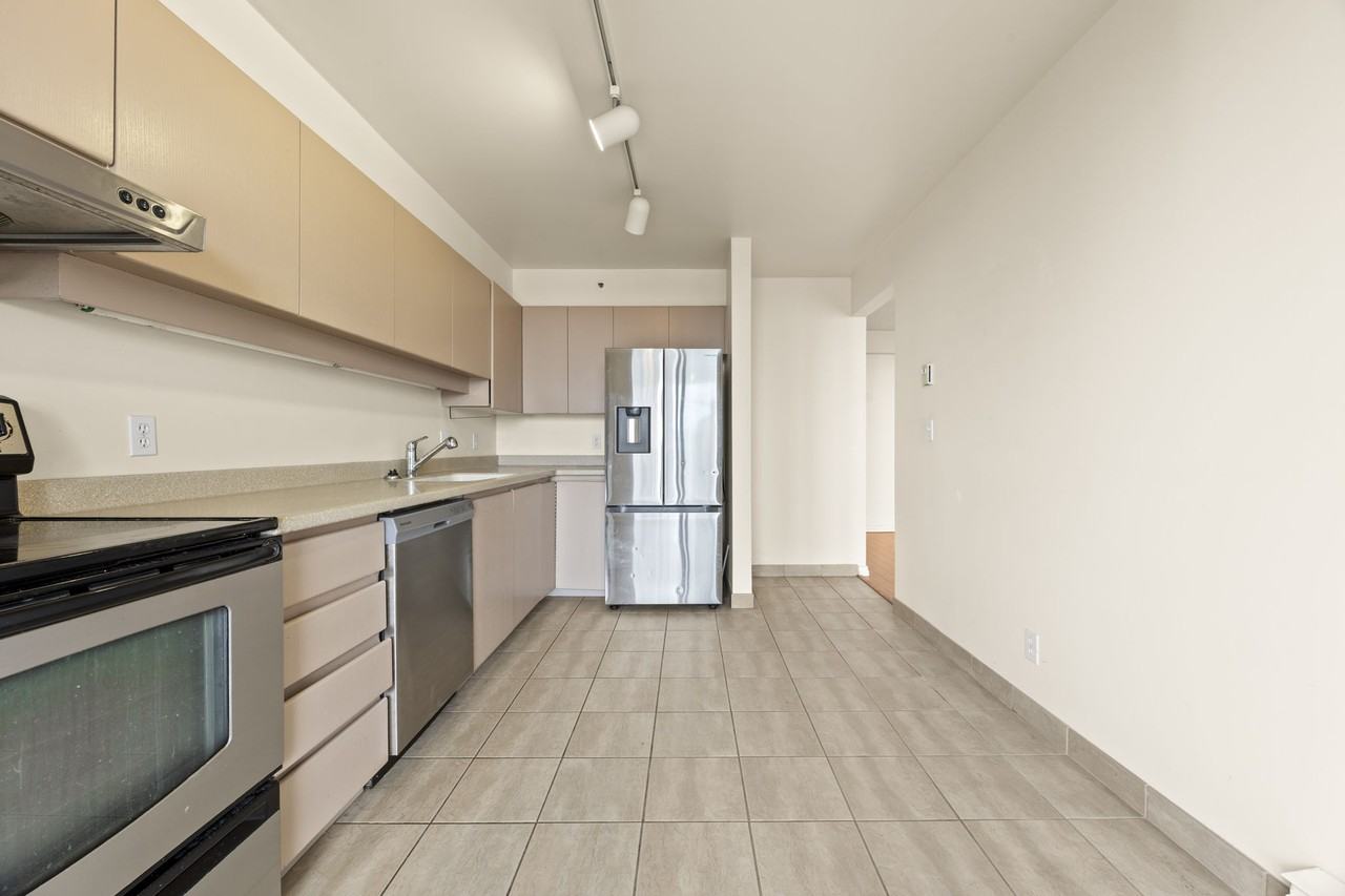 551 Austin Avenue #1804 - Photo 4 of 27