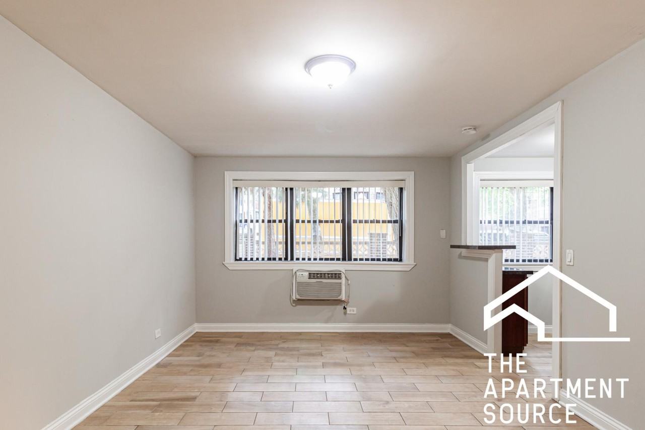 510 W Briar Pl #103 - Photo 4 of 8