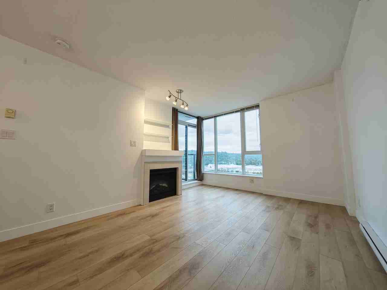 1178 Heffley Crescent - Photo 2 of 9
