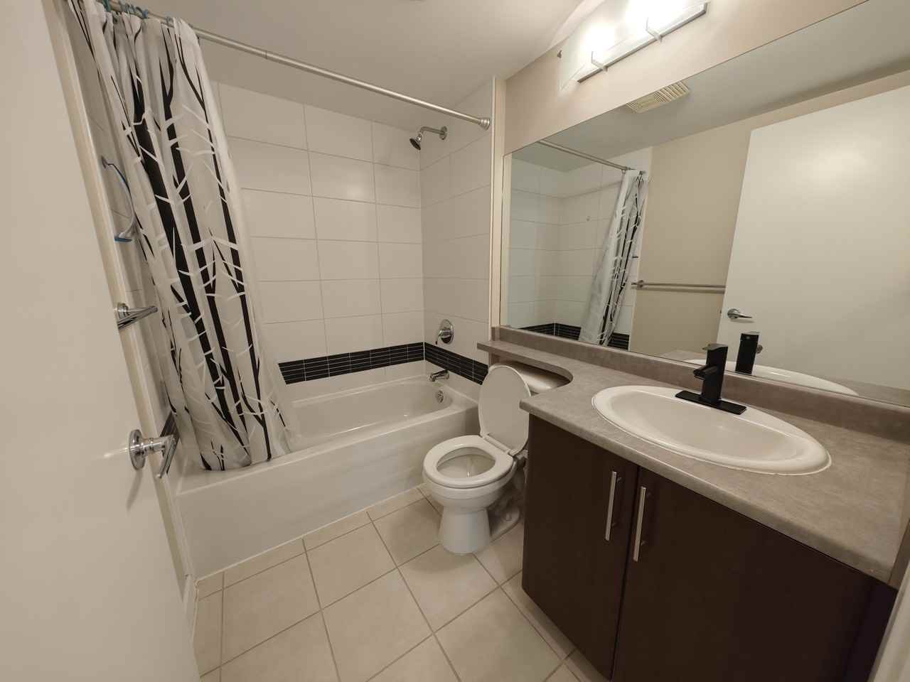 1178 Heffley Crescent - Photo 4 of 9