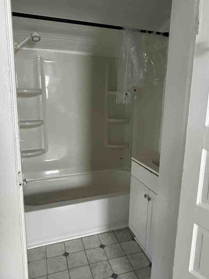 714 S Cameron St #2 - Photo 3 of 6