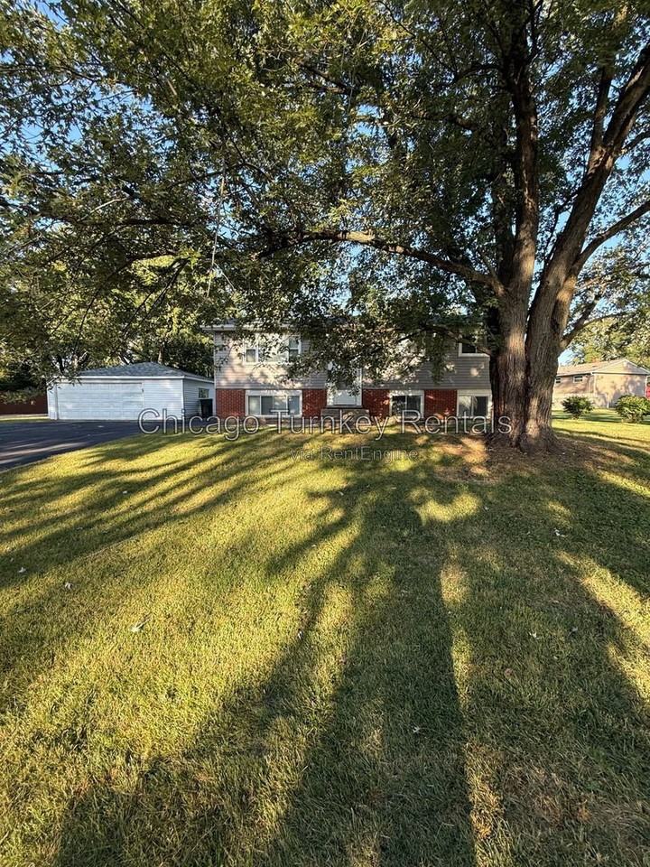 17708 John Ave - Photo 2 of 20