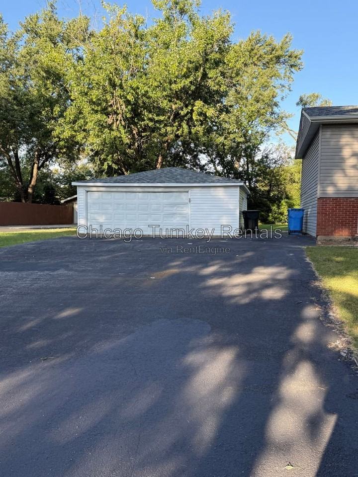 17708 John Ave - Photo 4 of 20