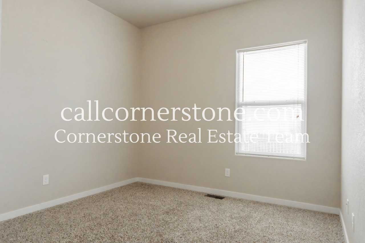 7406 Willow Pines Pl - Photo 6 of 32