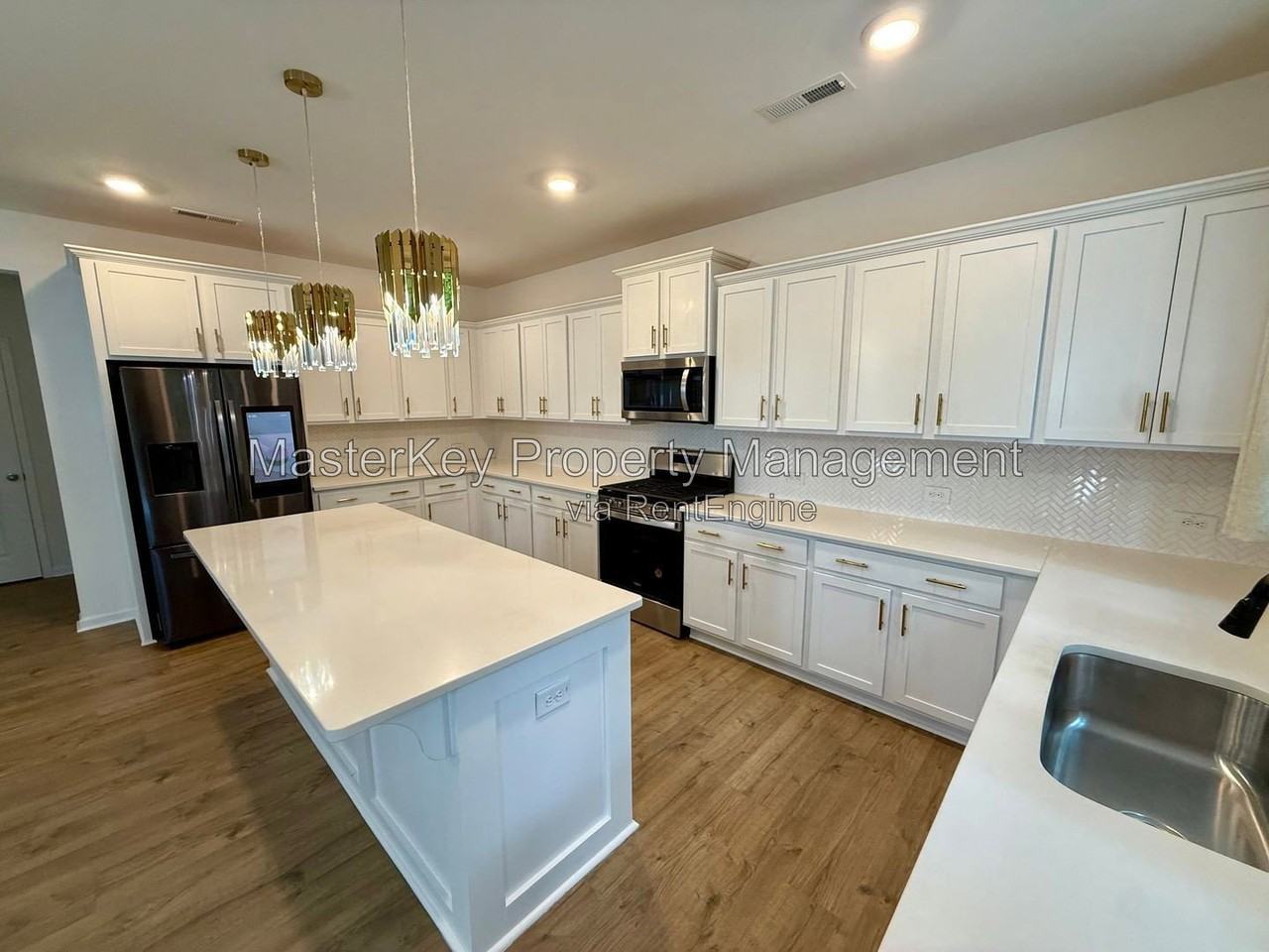 1516 Addison Lake St - Photo 4 of 23