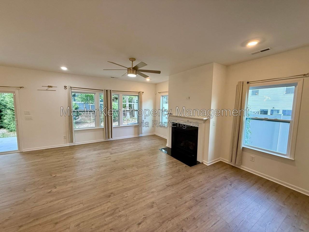1516 Addison Lake St - Photo 6 of 23