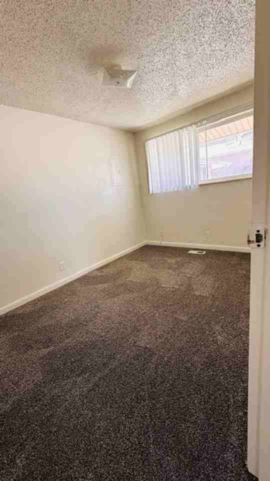 105 Skyline Dr Apt A - Photo 7 of 10