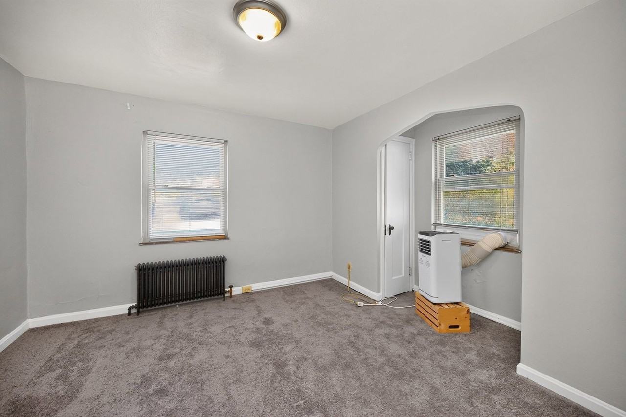 2361 Ravine St #6 - Photo 6 of 16