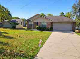 featured image of 211 Ludell St