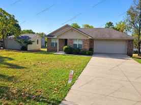 211 Ludell St - Photo 1 of 1