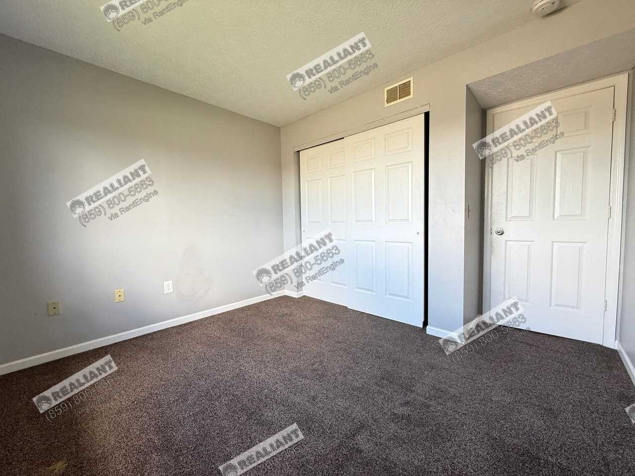 908 Amhurst Drive - Photo 6 of 12