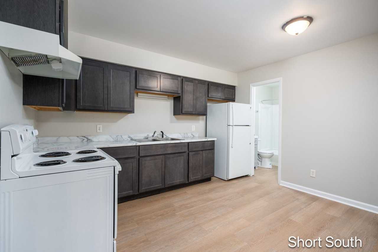 1605 Bacon Ave #13 - Photo 5 of 15