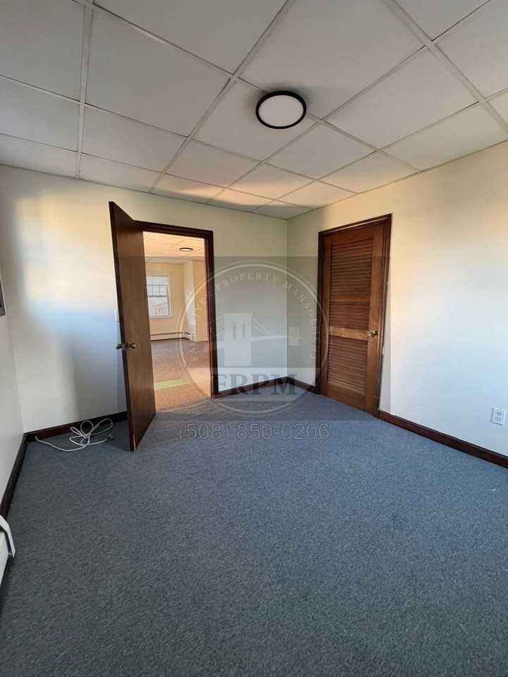 192 Snell St #2 - Photo 6 of 11