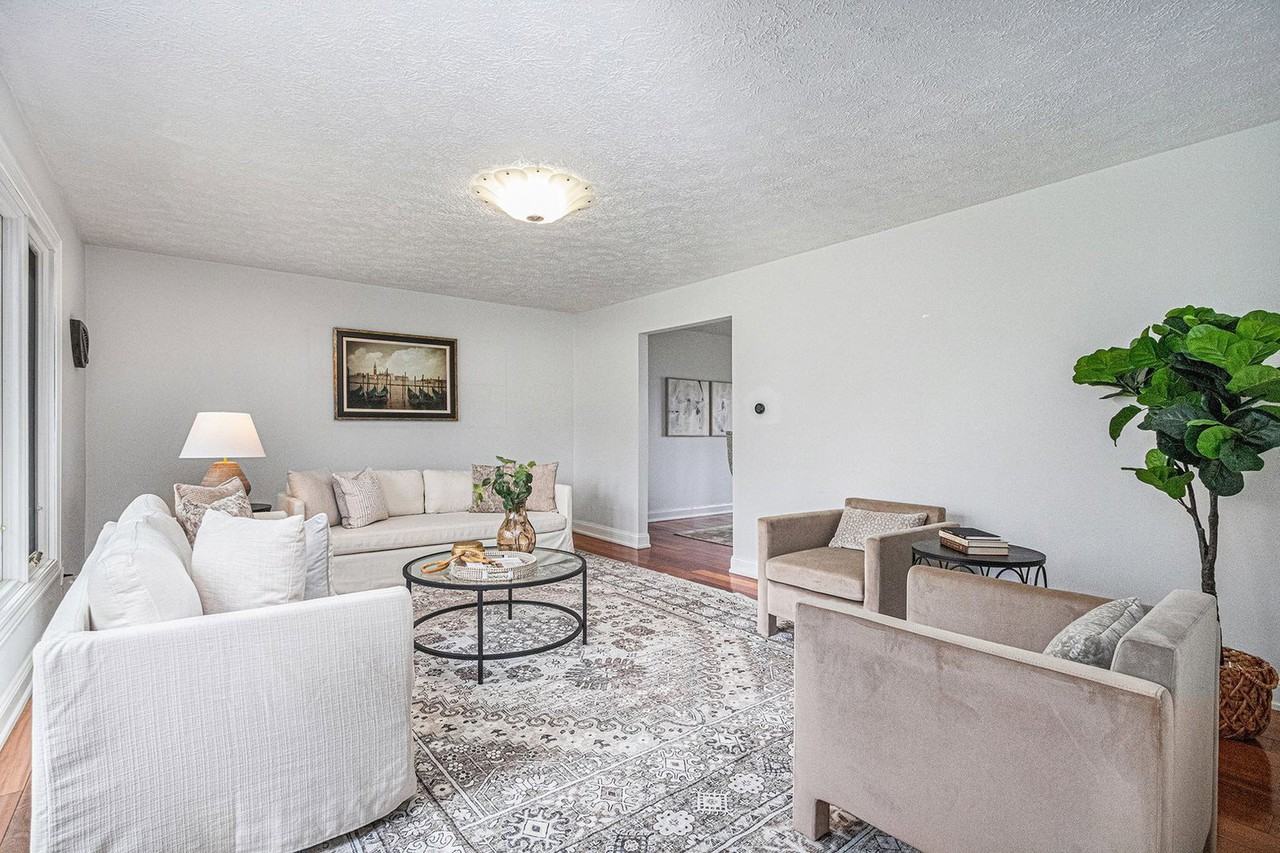 2569 Ridgewood Trl - Photo 4 of 28
